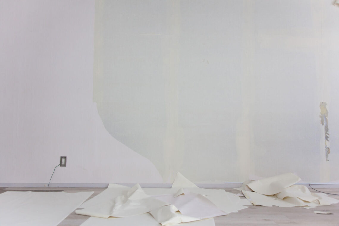 Décoller du papier peint