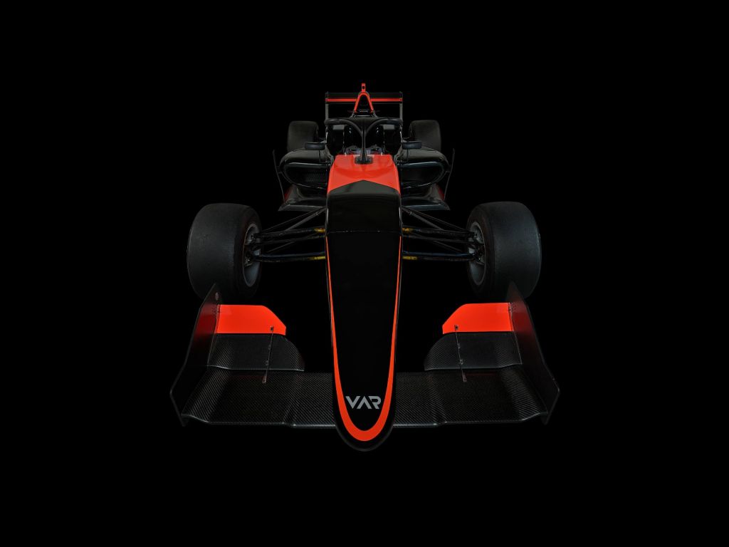 Formula 3 - Front view - dark