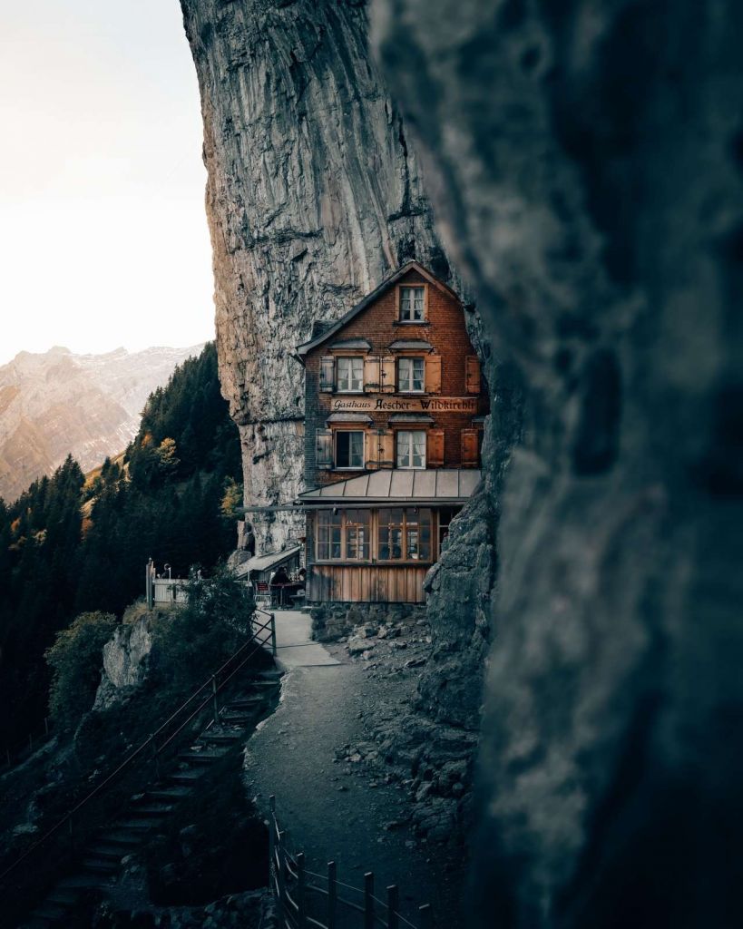 Refuge dans les Alpes