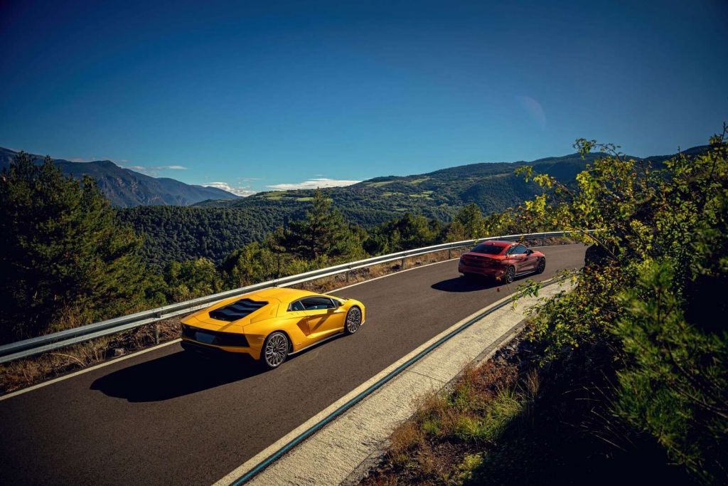 Virages rapides, moteurs puissants