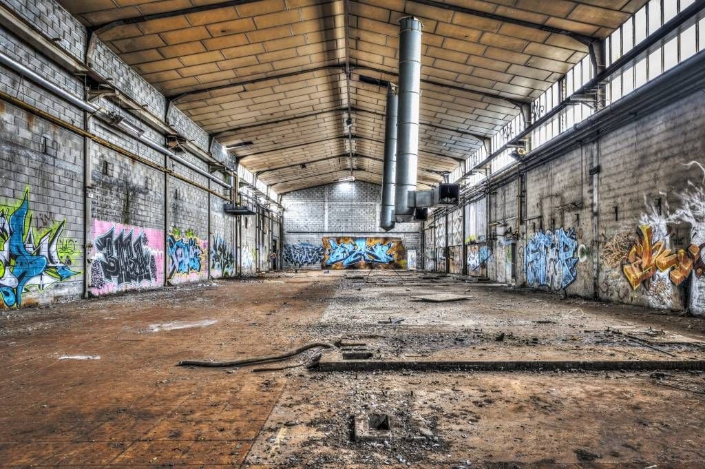 Bâtiments - Vieux hall d'usine abandonnée - Chambre d'adolescent