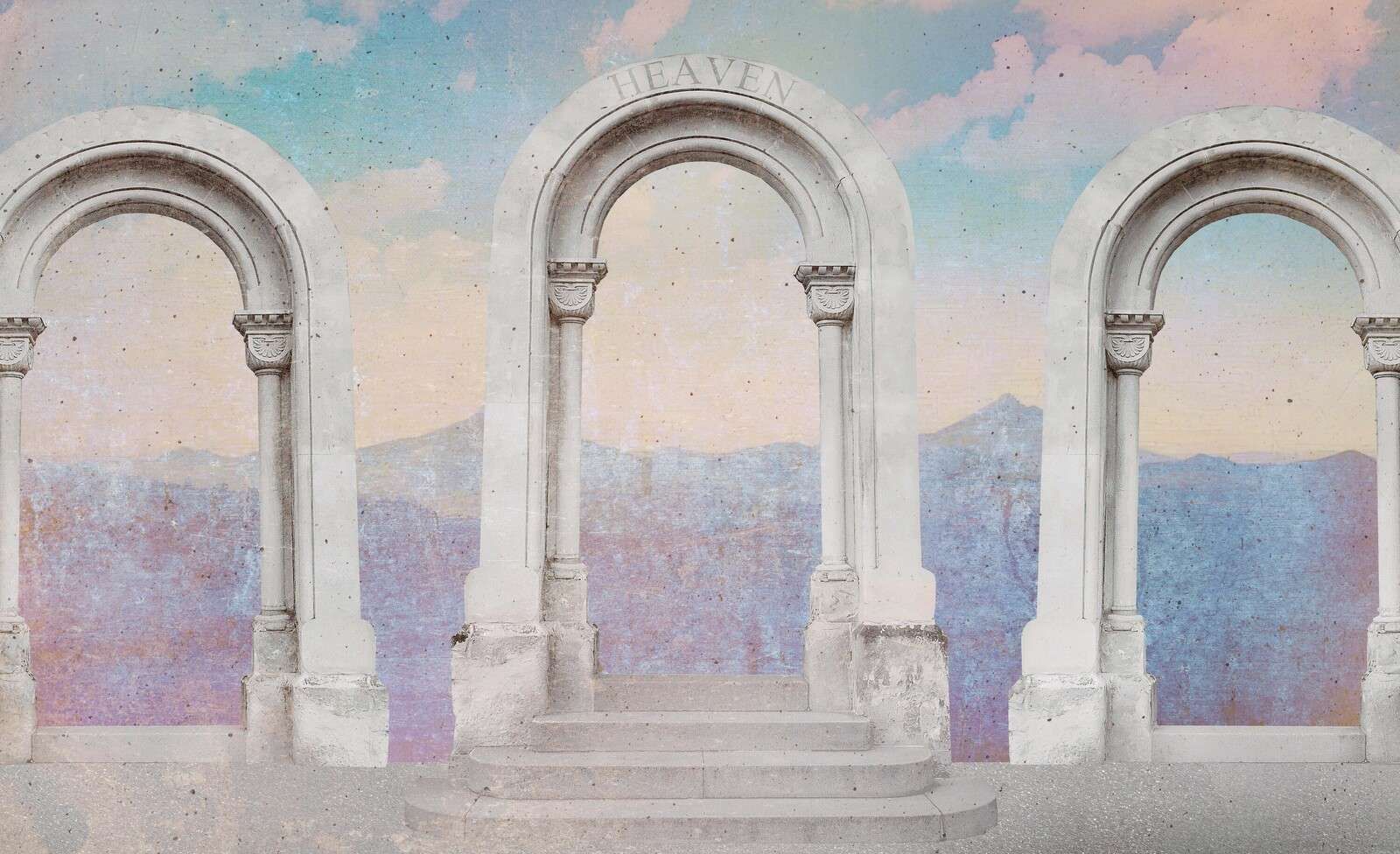 Arcs classiques vers le ciel pastel